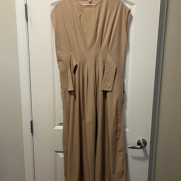Elegant Tan Women's Dress - Picture 1 of 2